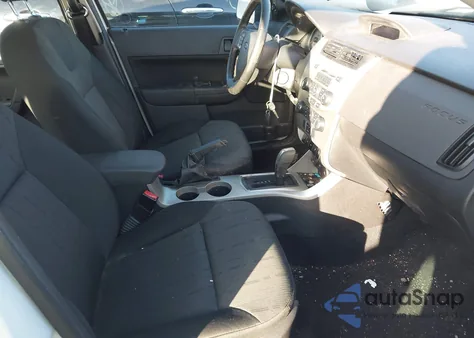 2009 Ford Focus Se z USA, uszkodzony, nr VIN 1FAHP35N89W126885